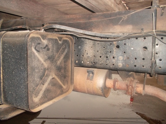 หกล้อ ISUZU หัวตึก NPR 150 150 แรง หกล้อ ISUZU หัวตึก NPR 150 150 แรง