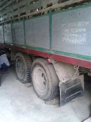 ขายสิบล้อหัวยาว เครื่องISUZU 145แรง เครื่องดี คัชซีสวย สภาพพร้อมใช้งาน เอกสารพร้อมโอน มี2คันคันละ240,000 สนใจโทร090-8588220คุณนะ ID:narong498 หรือwww.truck.in.th/498