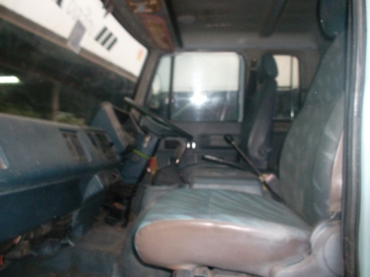 Rocky 195 แรง สองเพลา ดั๊มสามมิตร คัชซีหัวยาว สภาพสวย Rocky 195 แรง สองเพลา ดั๊มสามมิตร คัชซีหัวยาว สภาพสวย