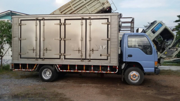 ISUZU-NPR.เครื่อง120.ตู้แห้ง5เมตร.ขายแล้วครับ...