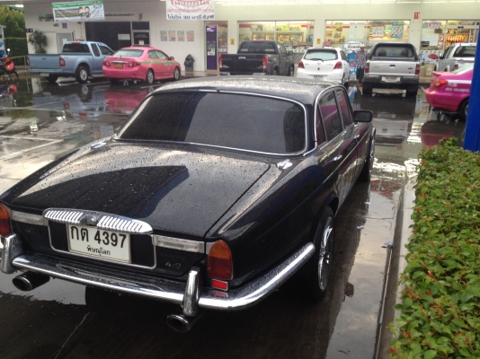 ขายเดมเลอร์ ปี 88 เครื่อง 2 J โบ เกียร์ออโต้ ขาย 520,000 บาท ติดต่อ คุณเอ๋ 092-6356419 ขายเดมเลอร์ ปี 88 เครื่อง 2 J โบ เกียร์ออโต้ ขาย 520,000 บาท ติดต่อ คุณเอ๋ 092-6356419