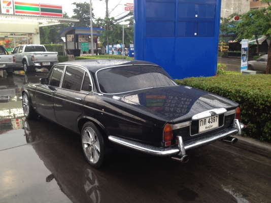 ขายเดมเลอร์ ปี 88 เครื่อง 2 J โบ เกียร์ออโต้ ขาย 520,000 บาท ติดต่อ คุณเอ๋ 092-6356419 ขายเดมเลอร์ ปี 88 เครื่อง 2 J โบ เกียร์ออโต้ ขาย 520,000 บาท ติดต่อ คุณเอ๋ 092-6356419