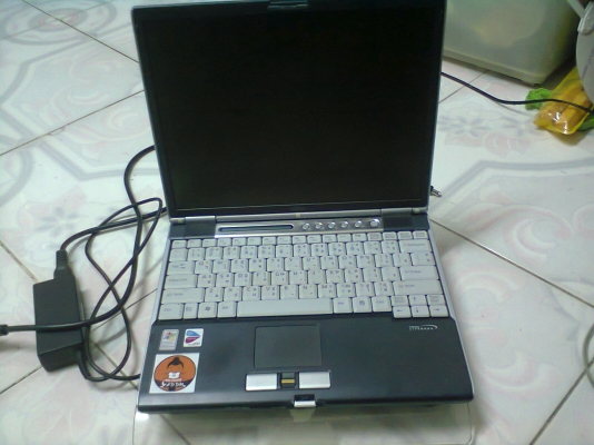 โน็ตบุ๊คFUJITSU พร้อมพัดลมระบายความร้อน