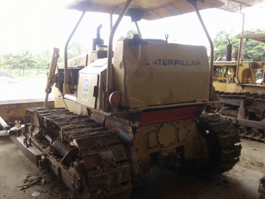 ขายรถแทรกเตอร์ CAT D5B ตีนไก่เกียร์ตัดสภาพใช้เอกสารเล่มทะเบียน