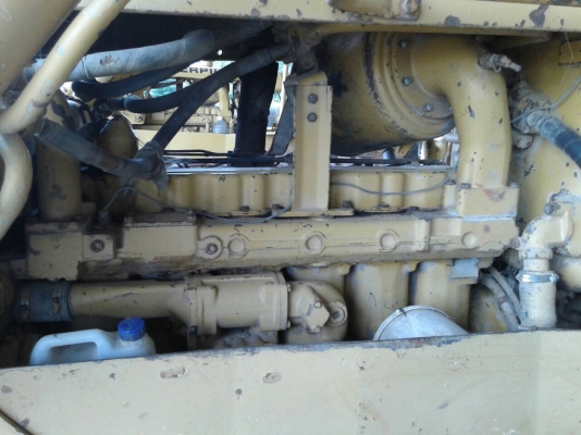 ขายรถแทรกเตอร์ CAT D5B ตีนไก่เกียร์ตัดสภาพใช้เอกสารเล่มทะเบียน