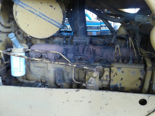 ขายรถแทรกเตอร์ CAT D5B ตีนไก่เกียร์ตัดสภาพใช้เอกสารเล่มทะเบียน