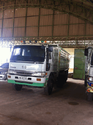 ขายรถ10ล้อดั้ม HINO FM3M สโลว์กลาง รถพร้อมใช้งาน กะบะ สามมิตร