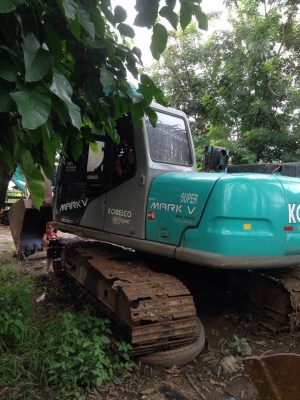 รถเเม็คโคร KOBELCO SK120-5 super ไฟฟ้าครบ เอวดี  ราคาต่อรองได้
