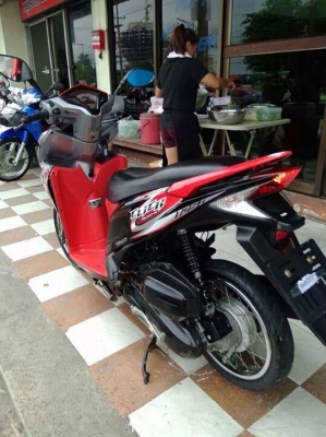 รถสวยเท่ห์ดูดีมากๆ Honda Click 125 i รุ่นใหม่ล่าสุด ลาย Street รถสวยเท่ห์ดูดีมากๆ Honda Click 125 i รุ่นใหม่ล่าสุด ลาย Street