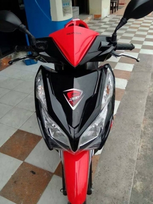รถสวยเท่ห์ดูดีมากๆ Honda Click 125 i รุ่นใหม่ล่าสุด ลาย Street รถสวยเท่ห์ดูดีมากๆ Honda Click 125 i รุ่นใหม่ล่าสุด ลาย Street