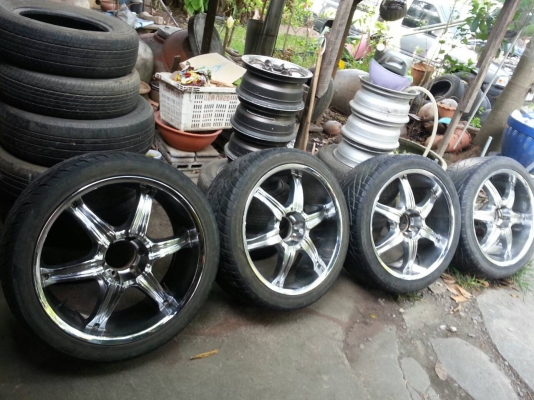 ขอบ 22  ขายถูกๆๆพร้อมยาง