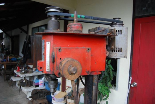 สว่านแท่นขนาดสูง