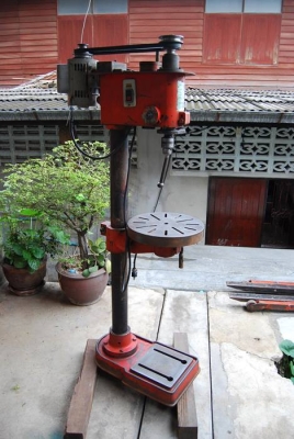 สว่านแท่นขนาดสูง