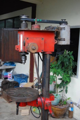 สว่านแท่นขนาดสูง