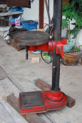 สว่านแท่นขนาดสูง