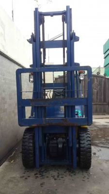 ขาย รถโฟล์คลิฟท์ Komatsu 4ตัน รุ่น FD40-4