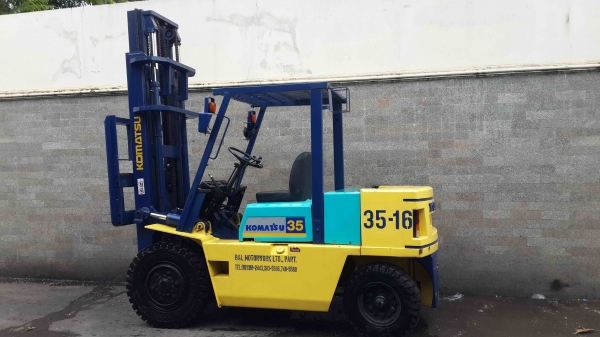 ขาย รถโฟล์คลิฟท์ Komatsu 4ตัน รุ่น FD40-4