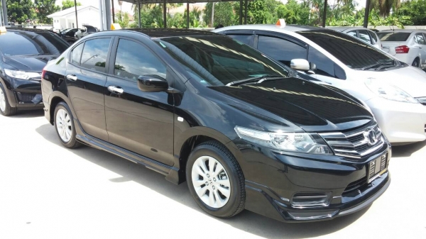 ป้ายแดงส่วนลด 70,000 +ประกันชั้น 1