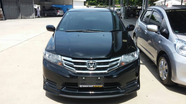 ป้ายแดงส่วนลด 70,000 +ประกันชั้น 1