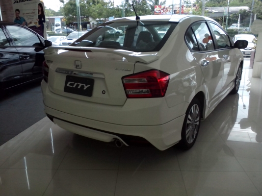 ป้ายแดงส่วนลด 70,000 +ประกันชั้น 1