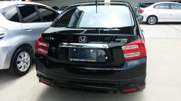 ป้ายแดงส่วนลด 70,000 +ประกันชั้น 1