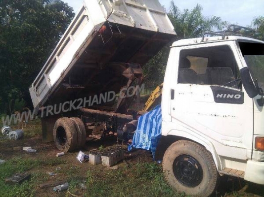HINO 6 ล้อดัมพ์ รุ่นFB 112