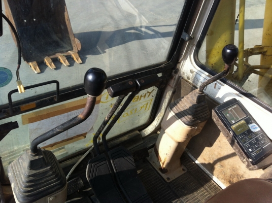 Komatsu PC120-5 จากญี่ปุ่น ต้องการไฟแนนซ์โทรมาคุยได้ครับ