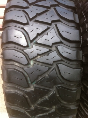 (ปรับราคาเหลือ 12500)ยาง MUD Mickey thompsom MTZ USA 285 75 16 (ปรับราคาเหลือ 12500)ยาง MUD Mickey thompsom MTZ USA 285 75 16