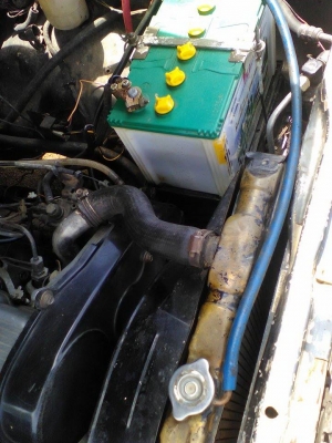 MISUBISHI สี่ประตู ไซโคลน สภาพสวยไม่สนิท เครื่องยนต์ดี ระบบแอร์เย็น เครื่องเสียงวิทยุครบ ยางใหม่คู่หน้า ขายถูกๆ