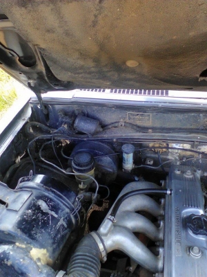 MISUBISHI สี่ประตู ไซโคลน สภาพสวยไม่สนิท เครื่องยนต์ดี ระบบแอร์เย็น เครื่องเสียงวิทยุครบ ยางใหม่คู่หน้า ขายถูกๆ