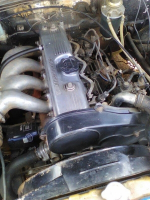 MISUBISHI สี่ประตู ไซโคลน สภาพสวยไม่สนิท เครื่องยนต์ดี ระบบแอร์เย็น เครื่องเสียงวิทยุครบ ยางใหม่คู่หน้า ขายถูกๆ