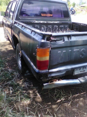 MISUBISHI สี่ประตู ไซโคลน สภาพสวยไม่สนิท เครื่องยนต์ดี ระบบแอร์เย็น เครื่องเสียงวิทยุครบ ยางใหม่คู่หน้า ขายถูกๆ