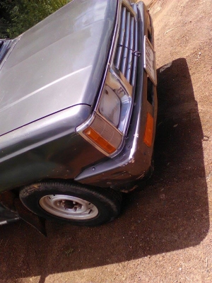 MISUBISHI สี่ประตู ไซโคลน สภาพสวยไม่สนิท เครื่องยนต์ดี ระบบแอร์เย็น เครื่องเสียงวิทยุครบ ยางใหม่คู่หน้า ขายถูกๆ