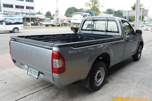 ISUZU D-MAX ตอนเดียว ปี 2006 รถสวย พวงมาลัยพาวเวอร์ แอร์เย็นๆ เครื่องเดิมแน่นๆ ช่วงล่างดี ภายในสภาพสวย สีสวย รถพร้อมใช้งาน จัดไฟแนนได้