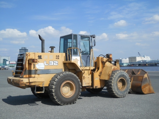 ขายรถตัก TCM L32-2