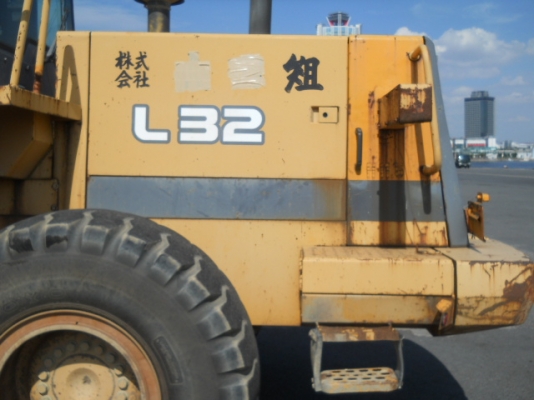 ขายรถตัก TCM L32-2