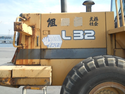 ขายรถตัก TCM L32-2