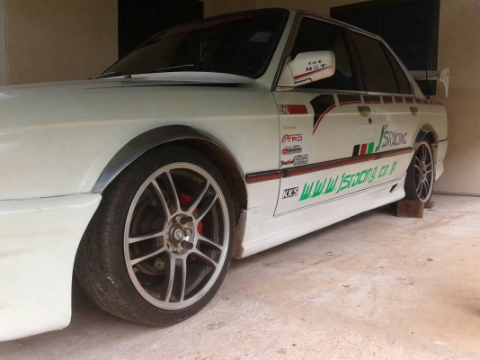 รถบ้านฝากขายครับBMW วางเครื่องjลงเล่มเรียบร้อยเอกสารพร้อมโอนใครชอบแนวนี้เชิญครับ