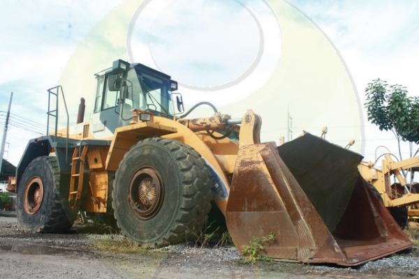 รถตักล้อยาง Samsung บุ้งกี๋กว้าง ตักดินได้เต็ม