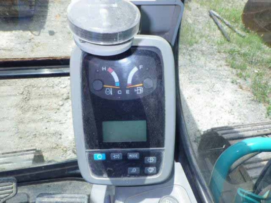 รถขุด Kobelco SK135SR #YY04-06823 นำเข้าจากญี่ปุ่น สนใจโทร. 080-6565422 (หนิง)