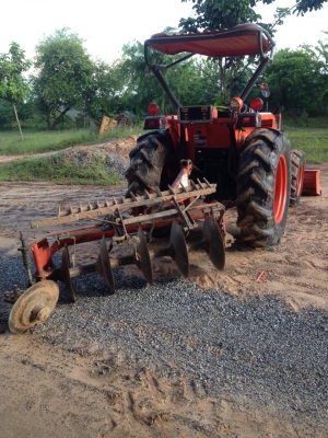 ขาย kubota L4508 Di Special 46 แรงม้า พร้อมใบดันหน้าตราช้าง และผาน5ติดคราด ขาย kubota L4508 Di Special 46 แรงม้า พร้อมใบดันหน้าตราช้าง และผาน5ติดคราด