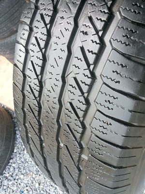 ขายยาง265/70/16 ปี 12/2เส้นปี11/2เส้น MICHERLIN CROSS 4 เส้น