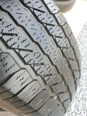 ขายยาง265/70/16 ปี 12/2เส้นปี11/2เส้น MICHERLIN CROSS 4 เส้น