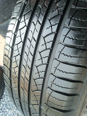 ขายยาง225/65/17 ปี 3812 MICHERLIN LATITUDE 1 ชุด