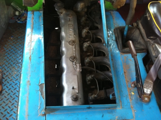 คุณลุงฝากขายรถบัสสองแถว คัสซีKM เครื่อง 6BD แน่นมาก ใช้งานทุกวัน ชว่งล่าง F เกียร์ร็อก 6สปีด