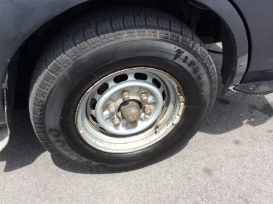 ขายรถตู้อีซูซุบัดดี้ปี87 เครื่องมังกร 4JB1 เกีบร์คอ5เกียร์ ภายในเบาะสวยครบ3แถว แอร์ราวหลัง แอร์เย็นฉ่ำ สีร่อนบางชิ้น เครื่องแน่นวิ่งดี เกียร์แน่น ช่วงล่างดี ยางใหม่ๆ รถขับดี พร้อมใช้ครับ