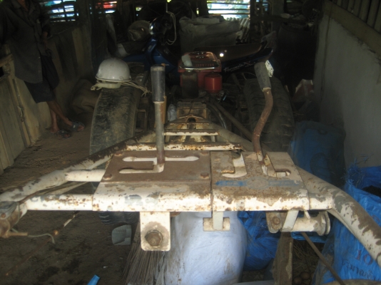 คูโบต้า  9.5 แรง   อุปกรณ์ ครบ ราคา  23,000 บาท// ขายแล้ว  ลูกค้า จากสกลฯ