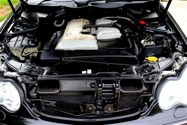 2002BENZ C180 2.0 Elegance Good condition เจ้าของขายเอง ราคา 590,000 2002BENZ C180 2.0 Elegance Good condition เจ้าของขายเอง ราคา 590,000