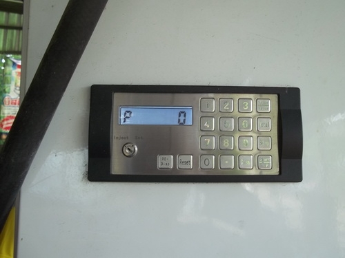 ขายหัวจ่ายน้ำมันดิจิตอล 2หัวจ่าย พร้อม ถังเก็บน้ำมัน 2 ถัง