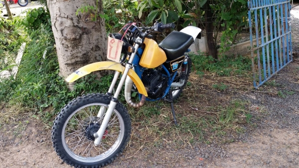 ขาย suzuki ts100 ทะเบียนพร้อมโอน 13000 บาท ขาย suzuki ts100 ทะเบียนพร้อมโอน 13000 บาท